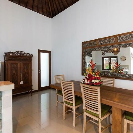 Villa Kamboja Five Seminyak Buitenkant foto